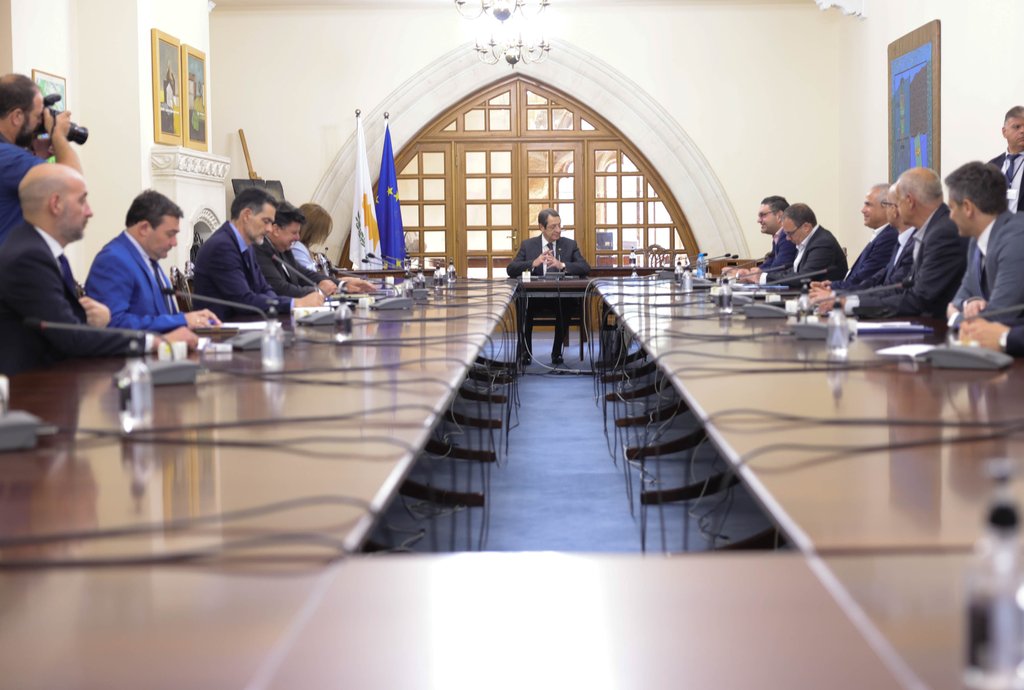 αναστσιάδης προοεδρικο αηκ.jpg